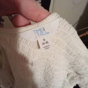 Time and Tru Women's White Textured Blouse